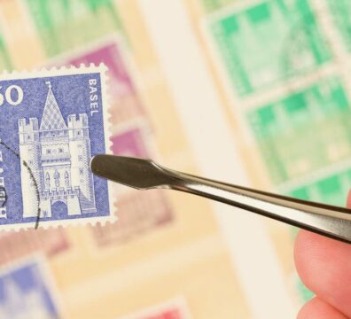 How Antique stamp buyers can turn hobby into a profitable business?